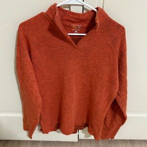 Mountain hardwear sweater